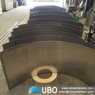 Sewage treatment wedge curved screen plate filter